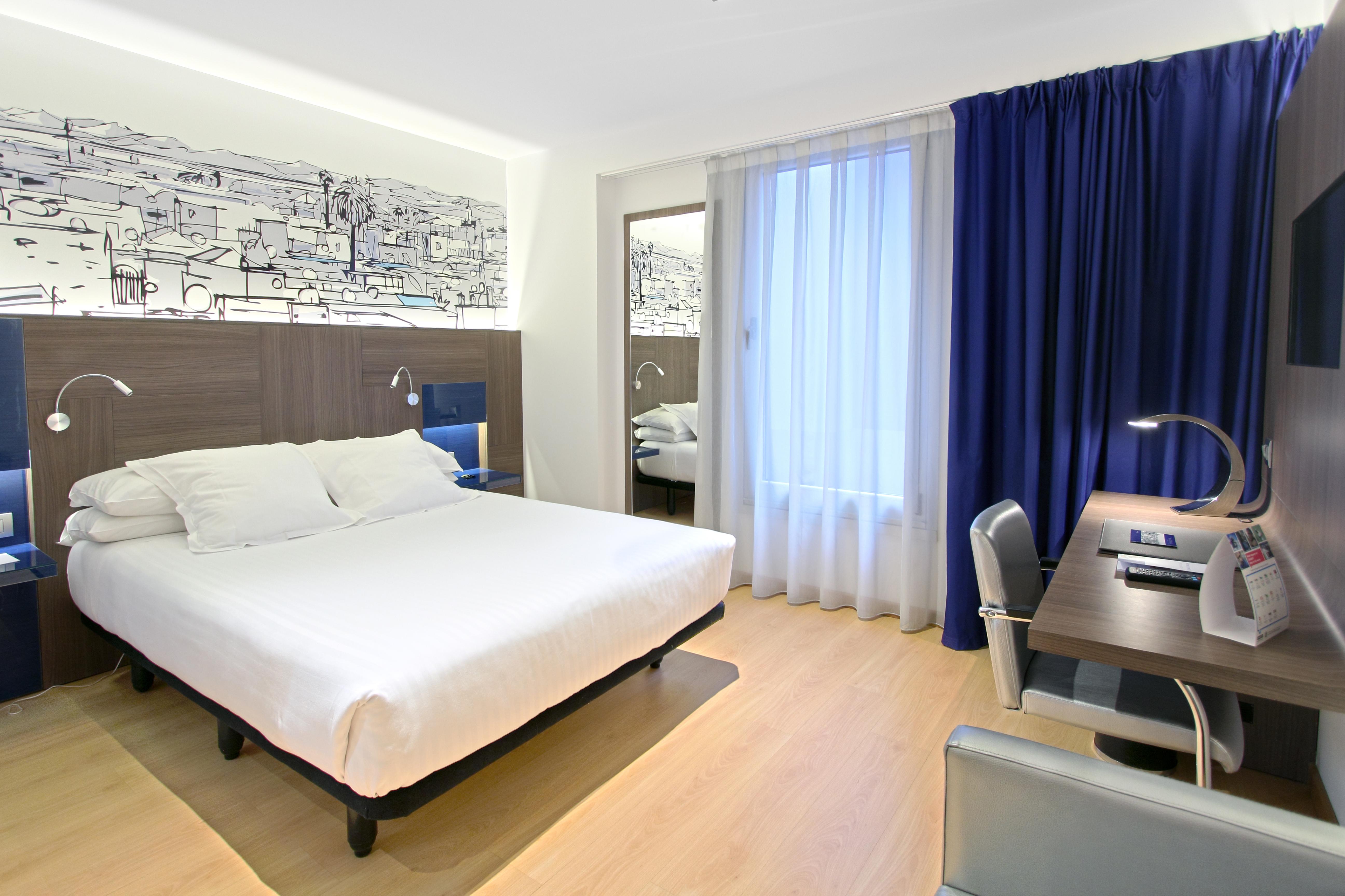 Eurostars Blue Coruna Hotel โอโกรูญา ภายนอก รูปภาพ